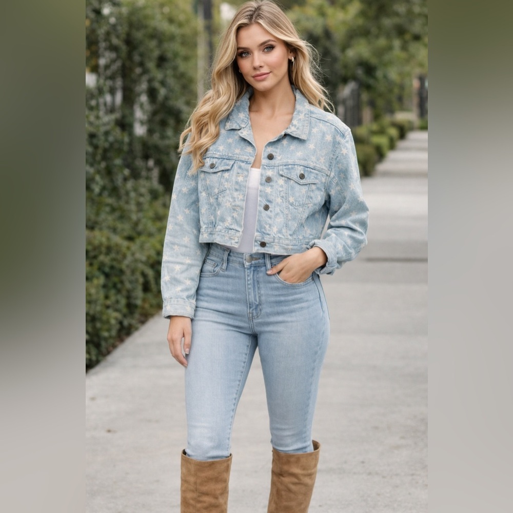 Memphis light wash jean jacket with stars